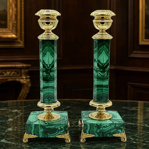 Подсвечники из малахита и бронзы — красивый подарок