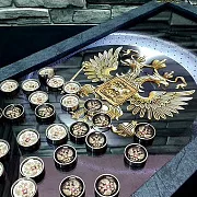 На память: Стальные фишки для нард «Герб России» — фотография 6