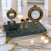 Ручная работа: Часы «Элина» с гербом ФСО и подставками — фотография 1