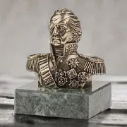 Бюст «Кутузов М.И.» со змеевиком — необычный подарок — фотография 1