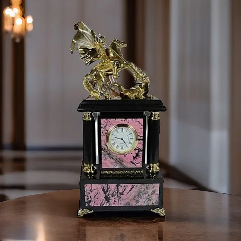 Каминные часы «Георгий Победоносец» из родонита и долерита — оригинальный подарок