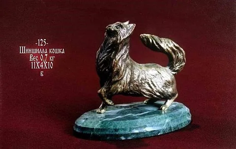 Скульптура «Кошка шиншилла» на змеевике в подарок